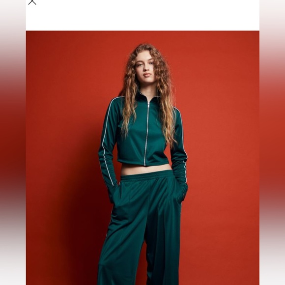 H&M Green Track Top - Picture 7 of 9